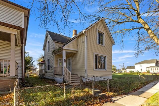 Property Photo:  28 E James Street  MI 48218 