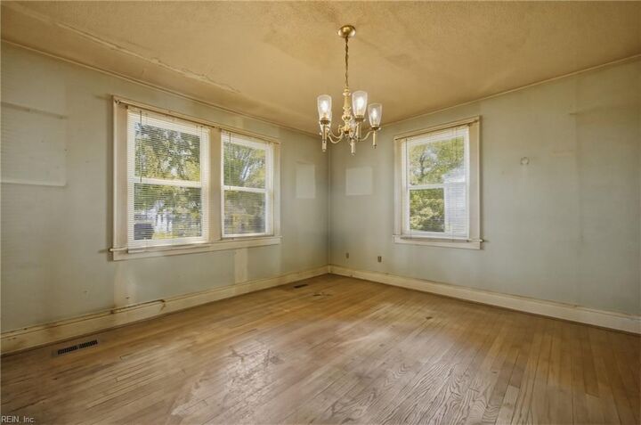 Property Photo:  2709 Verell St  VA 23661 