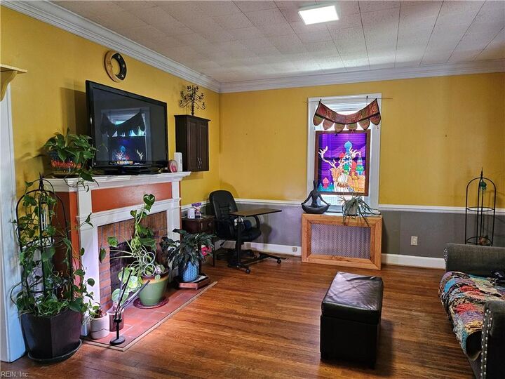 Property Photo:  115 Pear Ave  VA 23607 