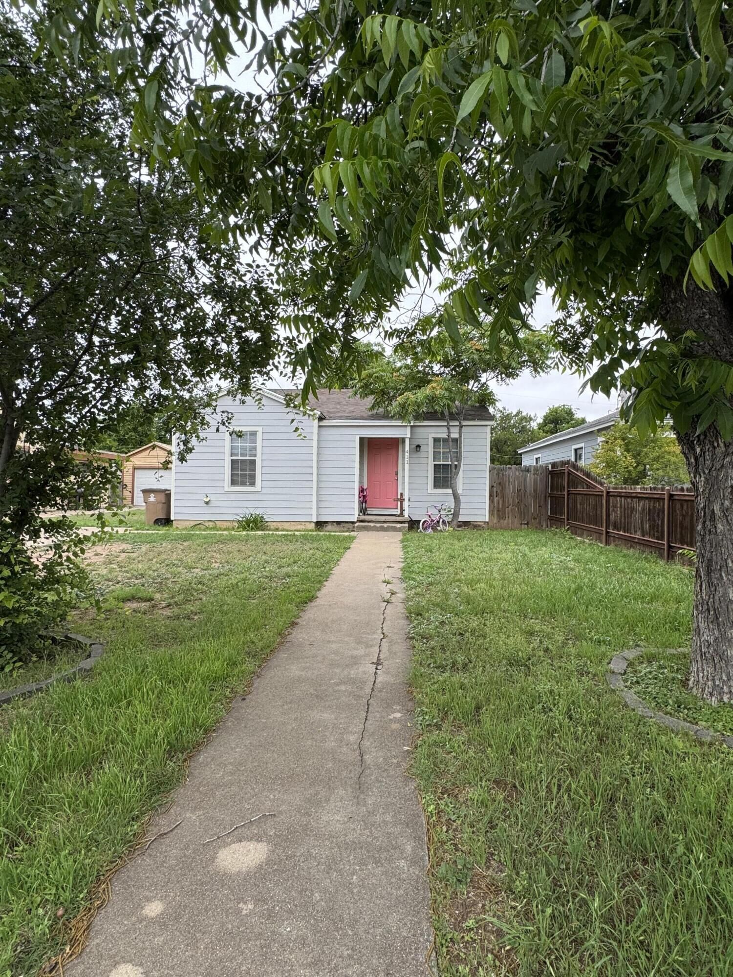 Property Photo:  411 S Parkway Street  TX 76901 