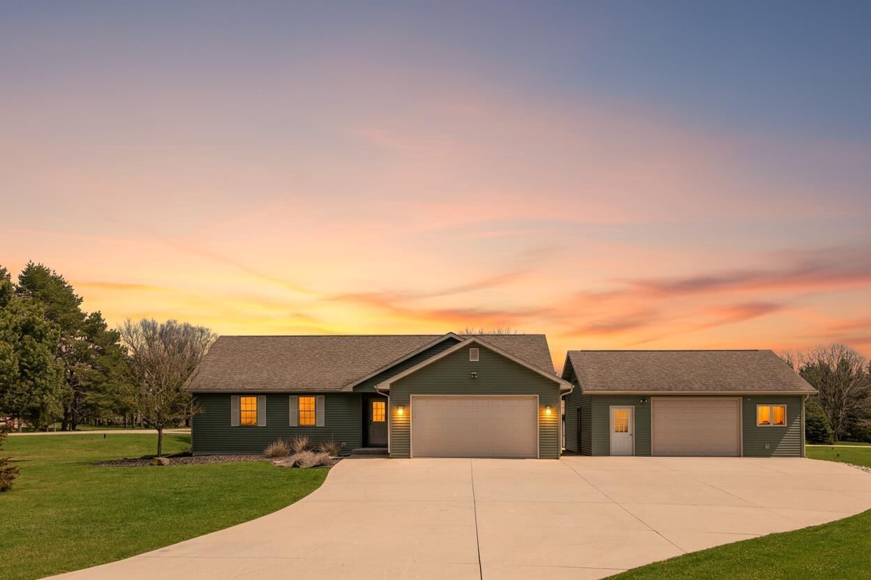 Property Photo:  N6008 Forest Ridge Road  WI 54941 