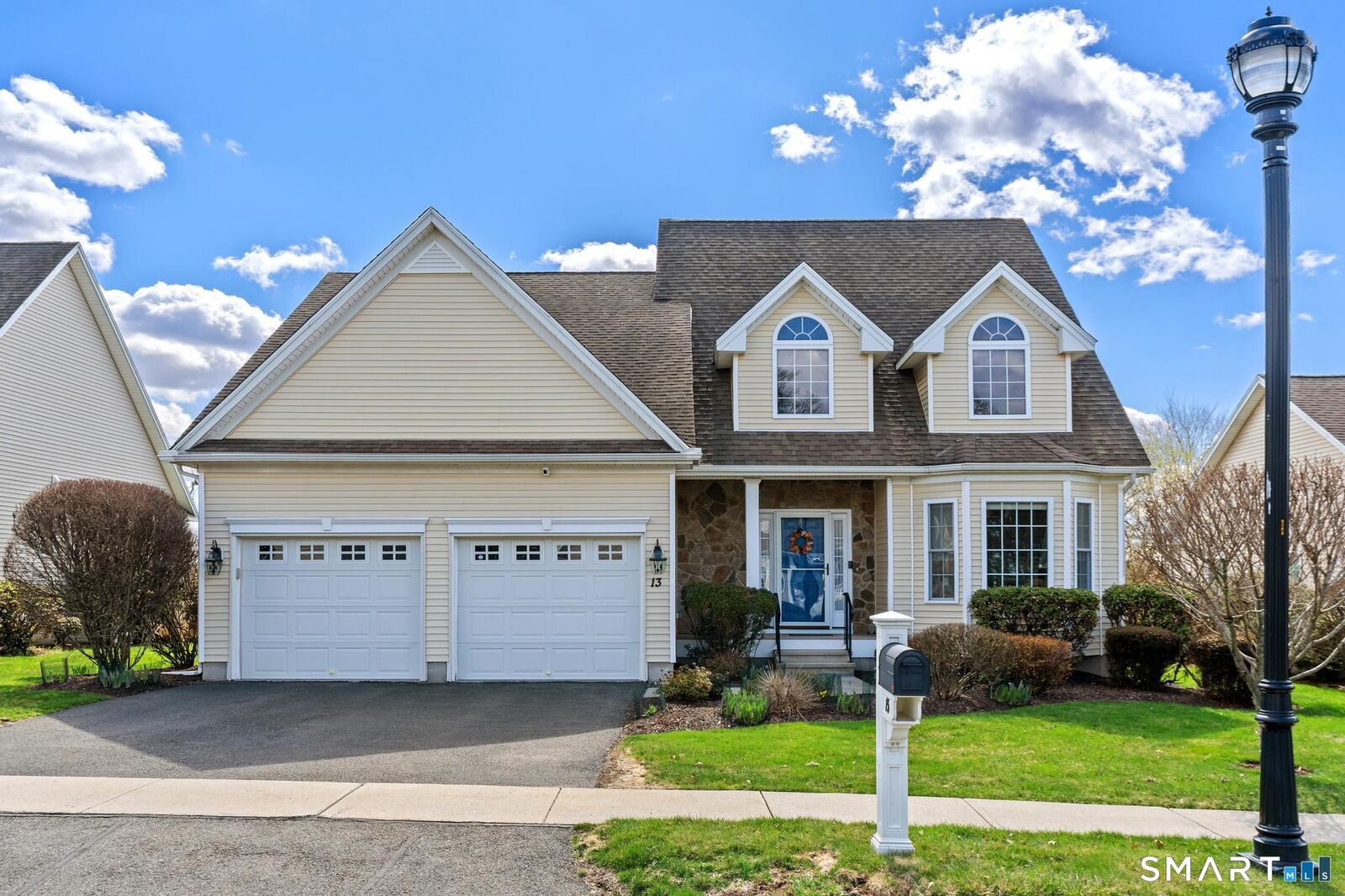 Property Photo:  13 Concord Drive 13  CT 06037 