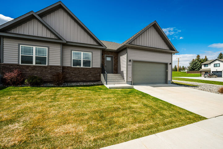 Property Photo:  2151 Skyview West Drive  WY 82801 