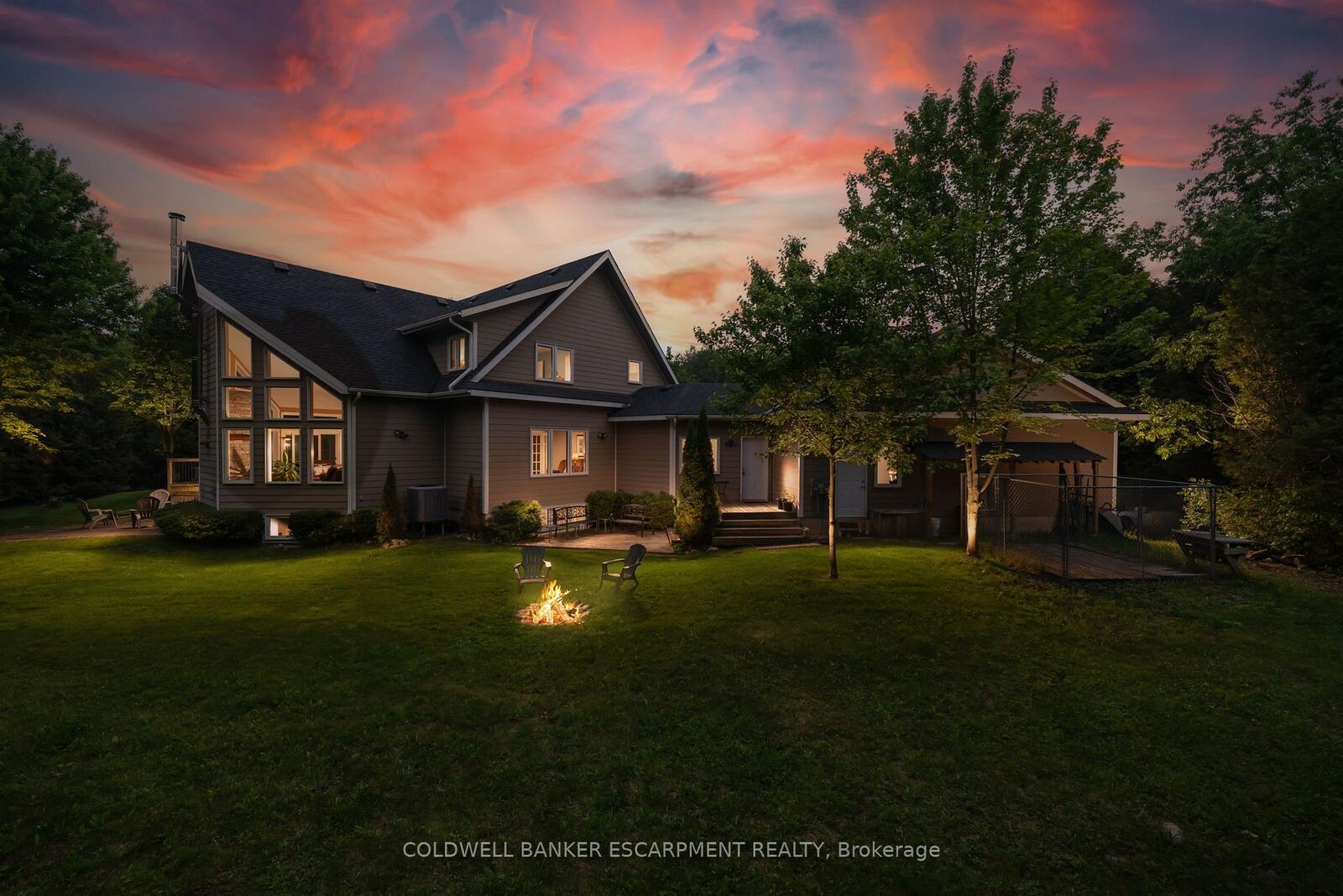 Property Photo:  13601 Guelph Line  ON N0B 2K0 
