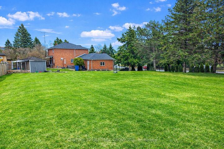 Photo de la propriété:  80 Findlay Avenue  ON L7B 1E1 