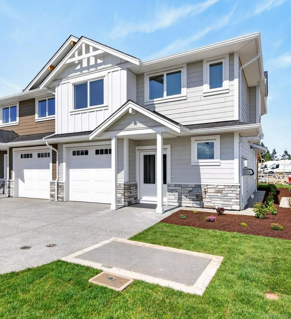 Property Photo: 875 Grumman Pl #D BC V9M 4H9