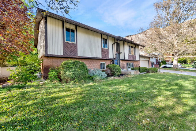 Property Photo:  1074 E 3200 N  UT 84414 