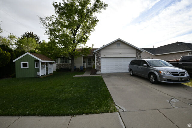 Property Photo:  228 S Larkin Ln W  UT 84037 