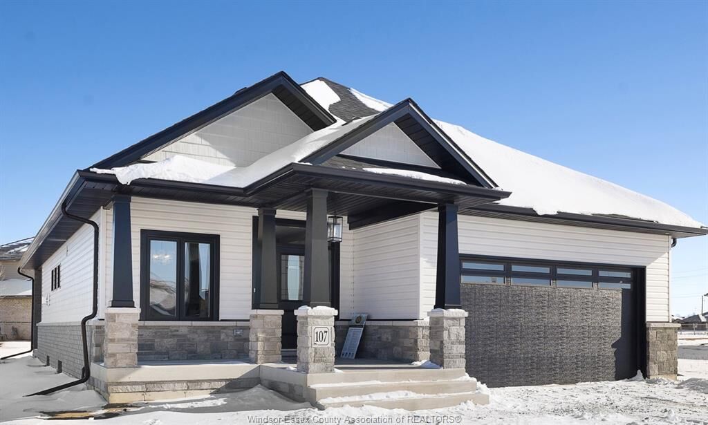 Property Photo: 106 McKenzie Court Lot 2 ON N7L 0H7