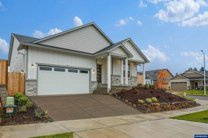 Property Photo: 705 Emily Grace Ln SE OR 97306