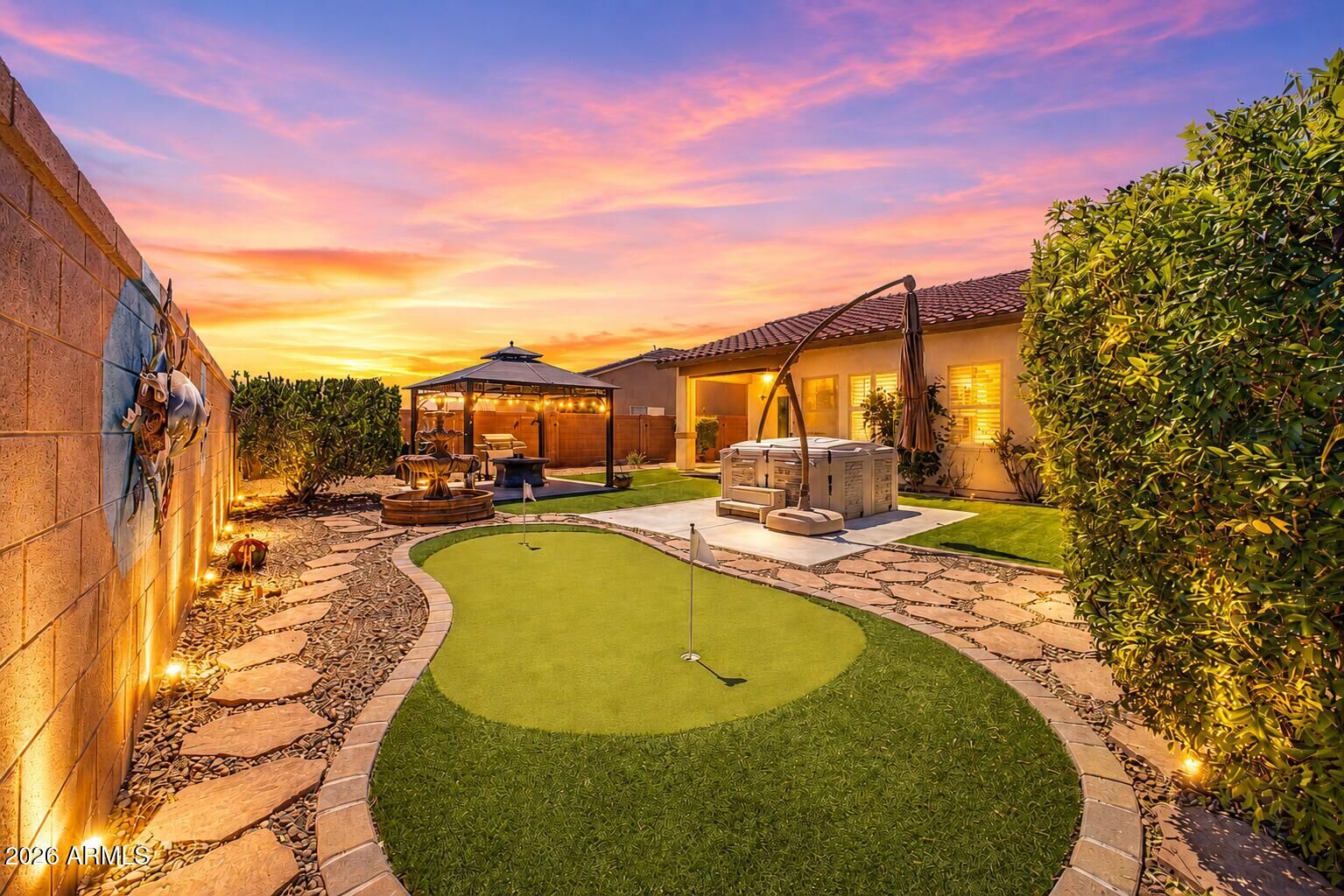 Property Photo:  945 W Empress Tree Avenue  AZ 85140 