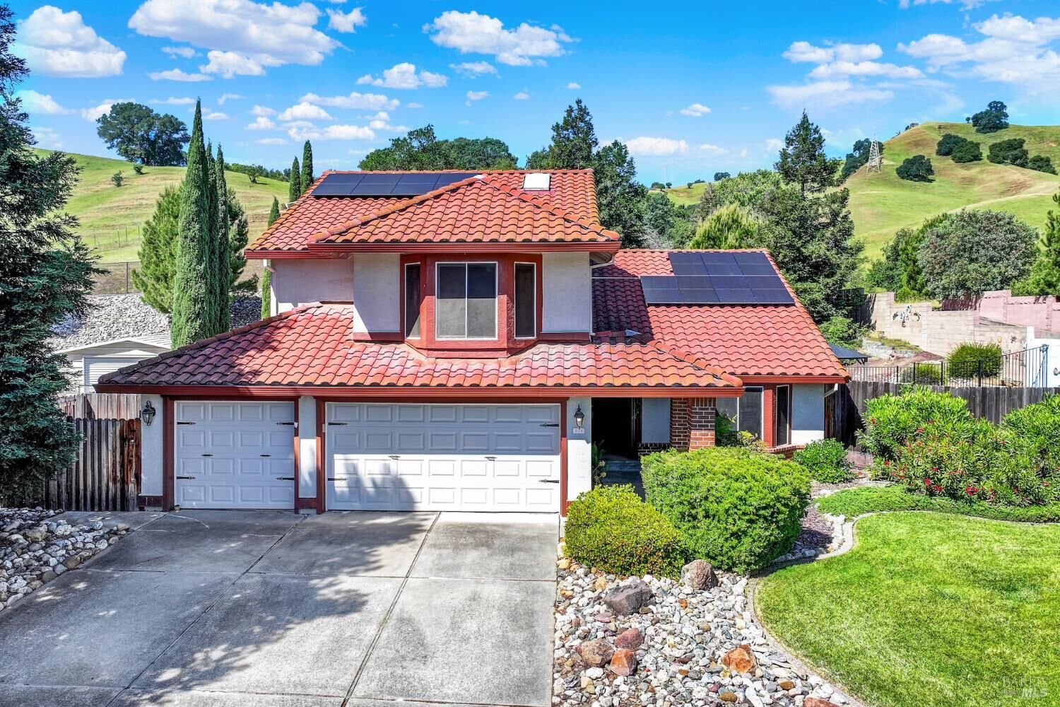 Property Photo:  573 Rambleton Drive  CA 95688 
