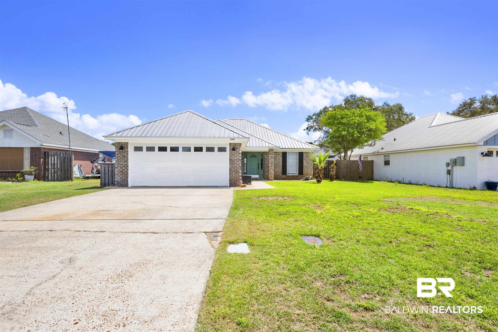 Property Photo: 1368 W Hardwood Drive AL 36542