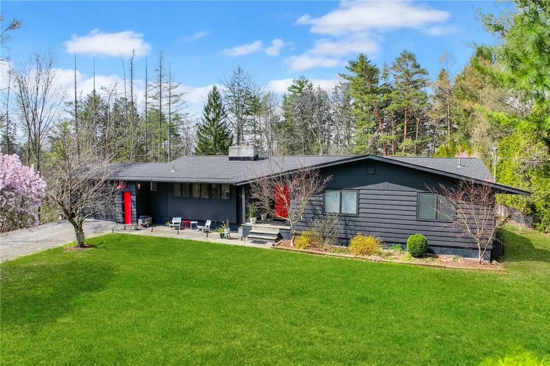 Property Photo:  230 Highgate Road  NY 14850 