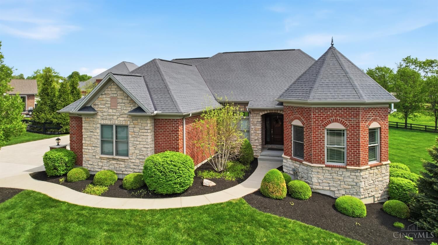 Property Photo:  6100 Winding Creek Boulevard  OH 45011 
