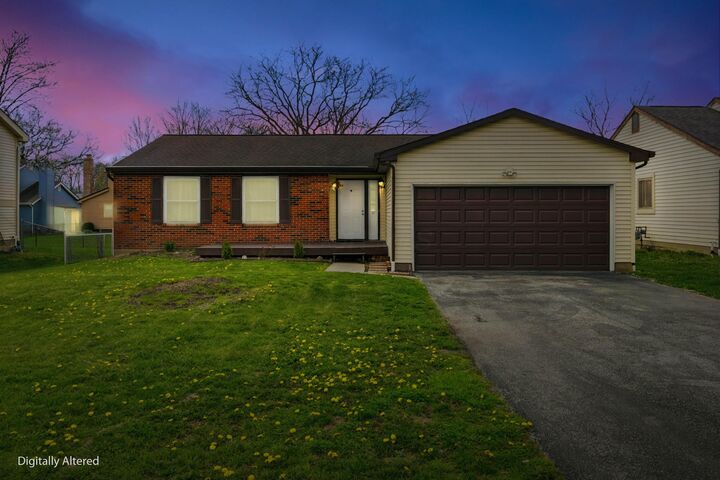 Property Photo:  1013 S Hempstead Road  OH 43081 