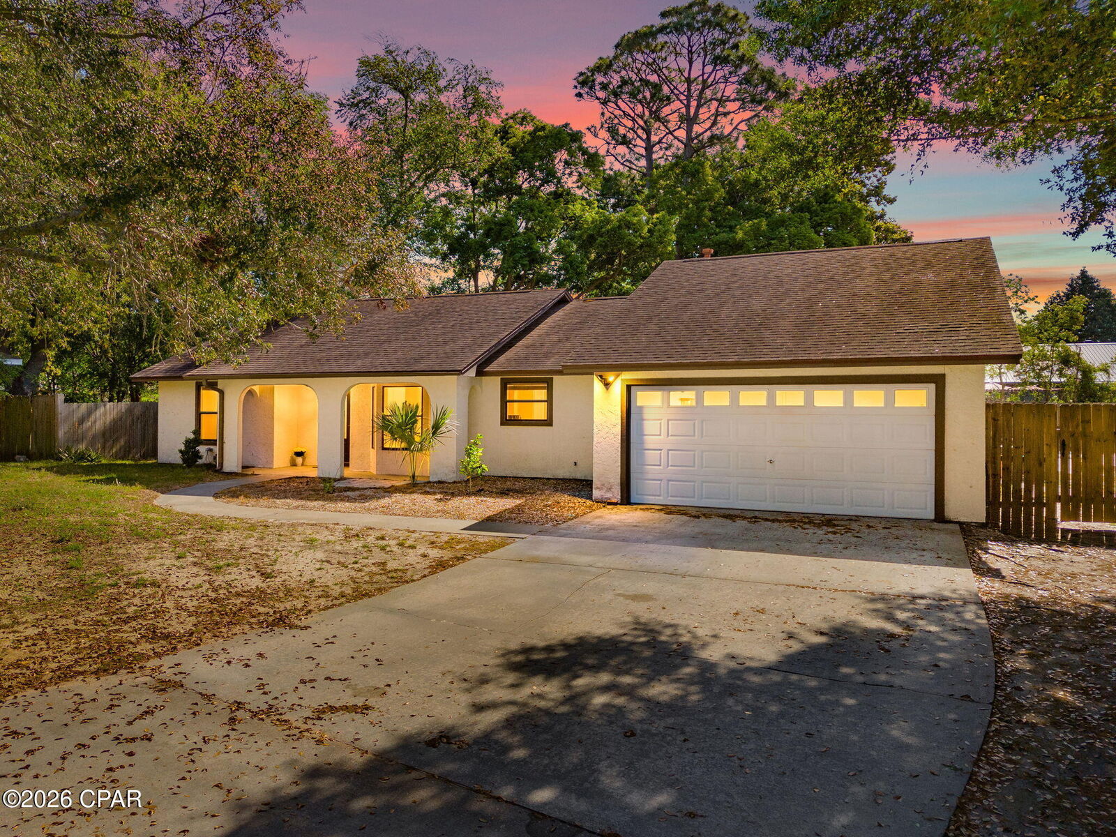 Property Photo: 902 Laurel Oak Lane FL 32408