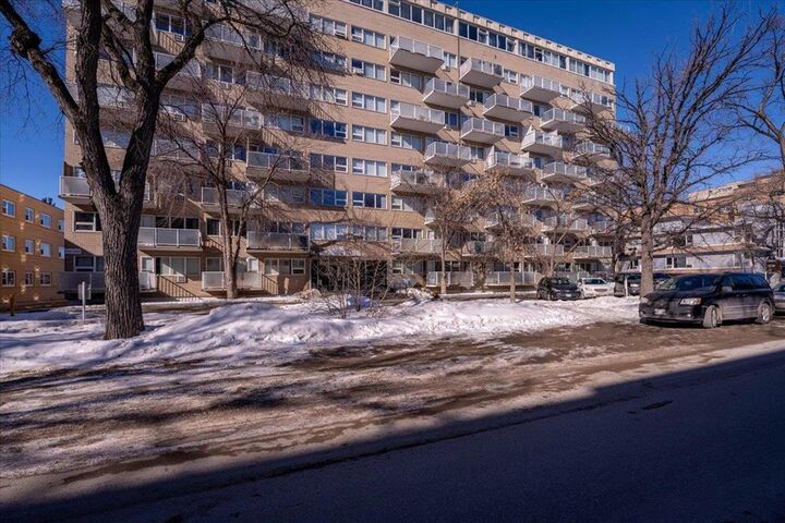 Photo de la propriété:  71 Roslyn Road  MB R3L 0G2 