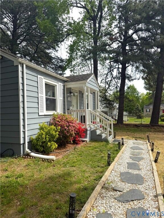 Property Photo:  6108 Glenway Drive  VA 23225 