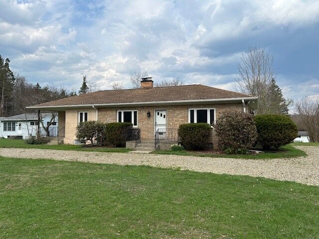 Property Photo:  6801 Avonia Road  PA 16415 