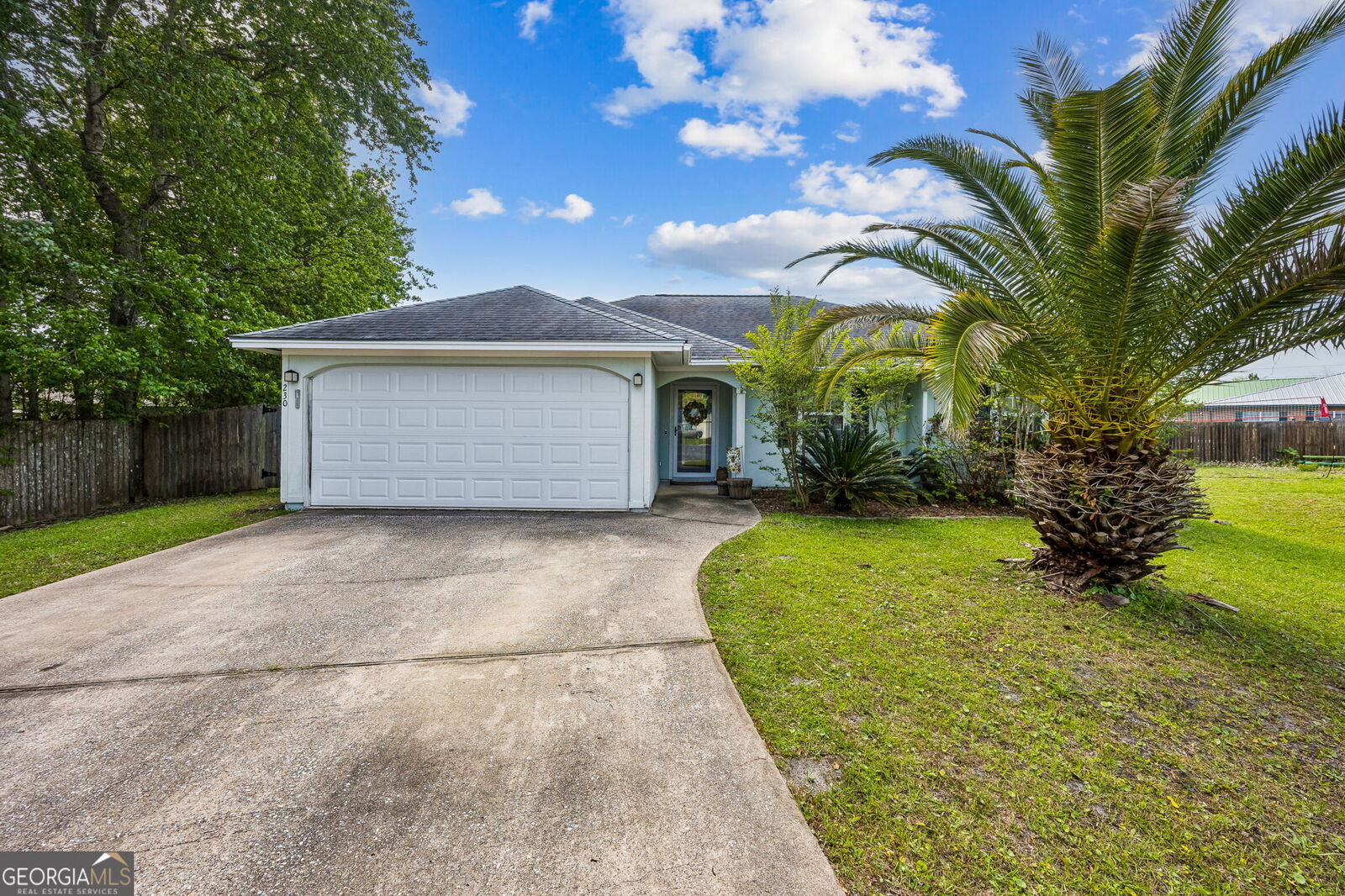 Property Photo: 230 Hunt Club Road GA 31558