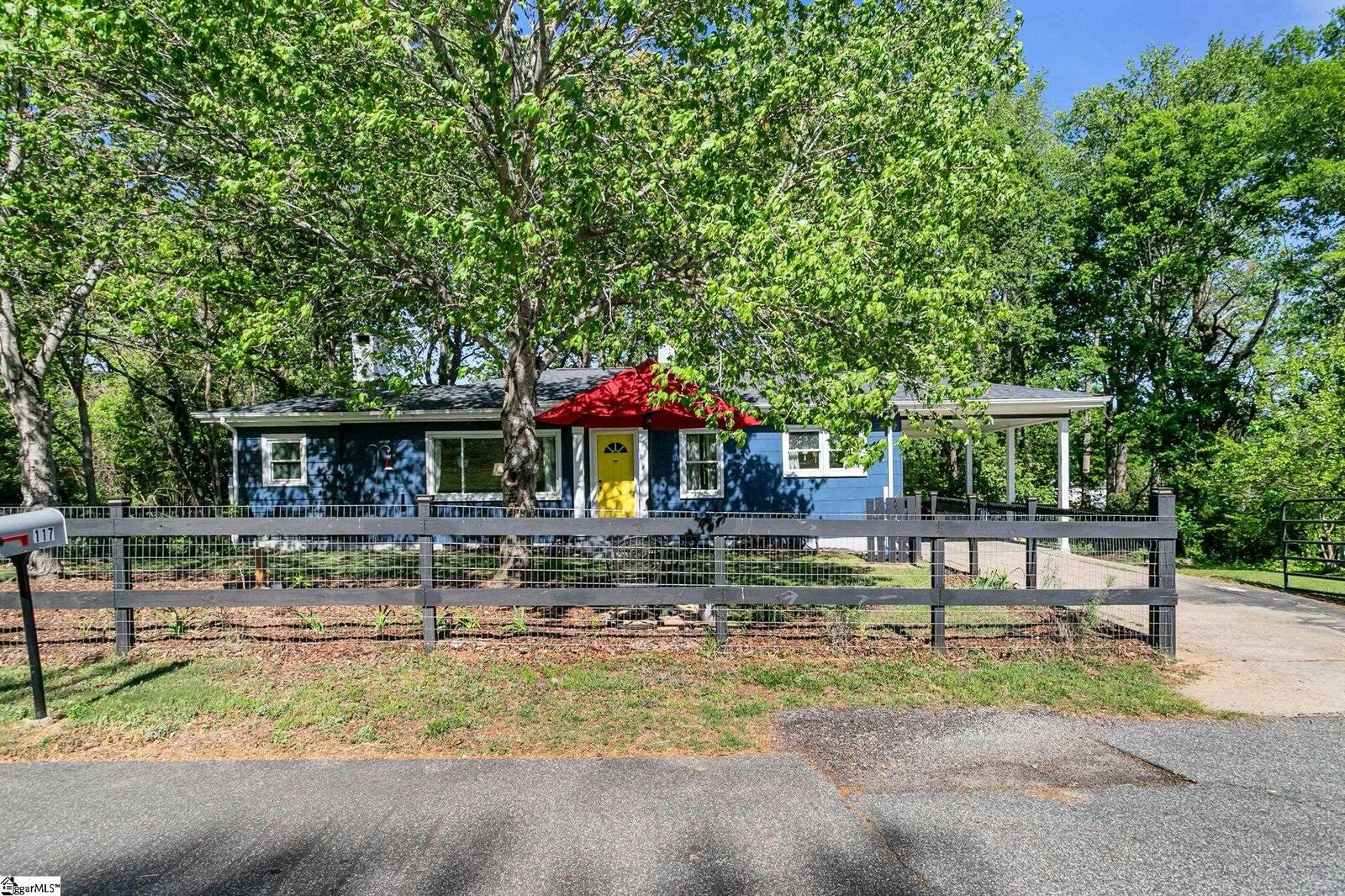Property Photo: 117 Patterson Road SC 29651