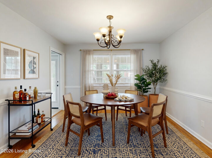 Property Photo:  7006 Dartmoor Dr  KY 40222 
