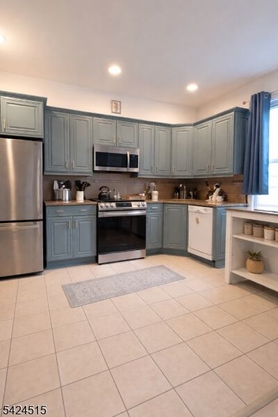 Property Photo:  382 Belleville Ave 2L  NJ 07109 