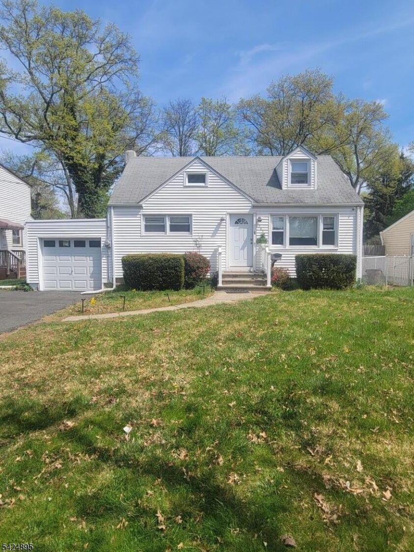 Property Photo:  565 Hunter Ave  NJ 07076 