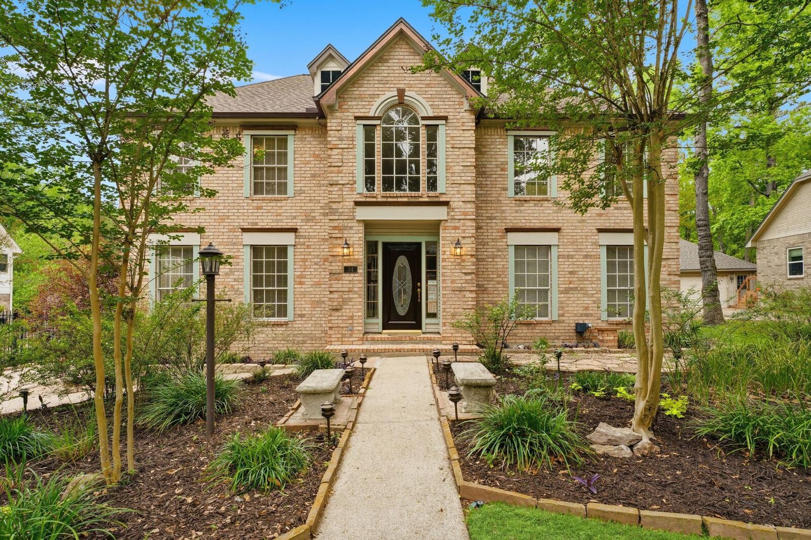 Property Photo: 34 Outervale Place TX 77381