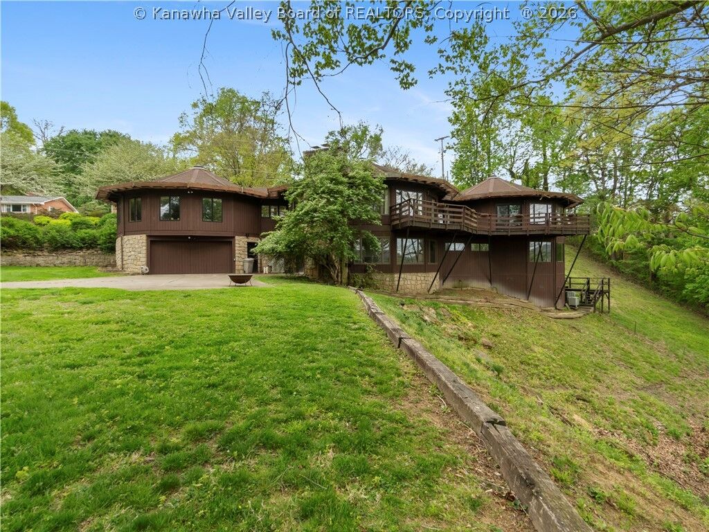 Property Photo:  328 McKinley Avenue  WV 25314 