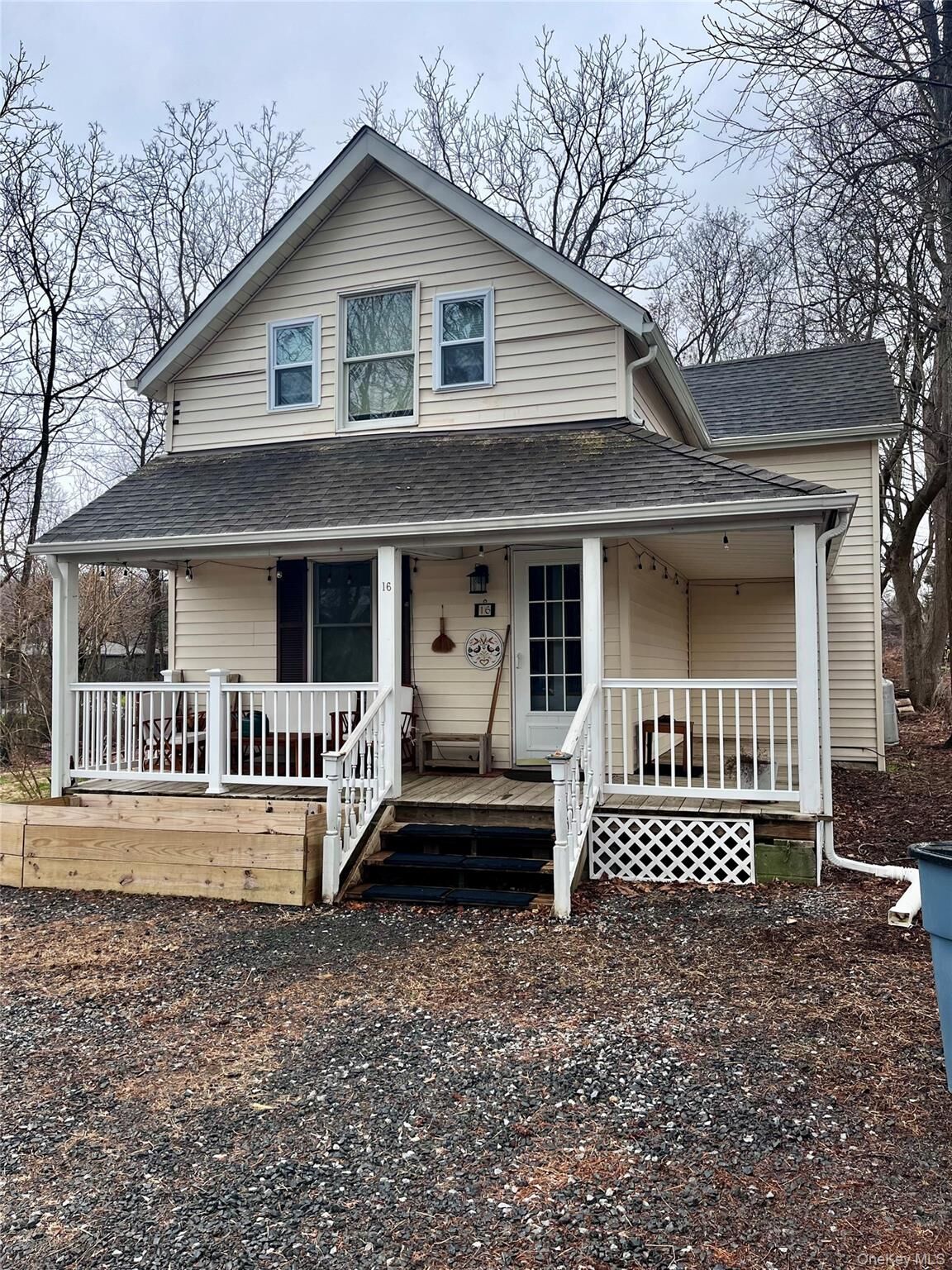 Property Photo:  16 Yeoman Lane  NY 12518 