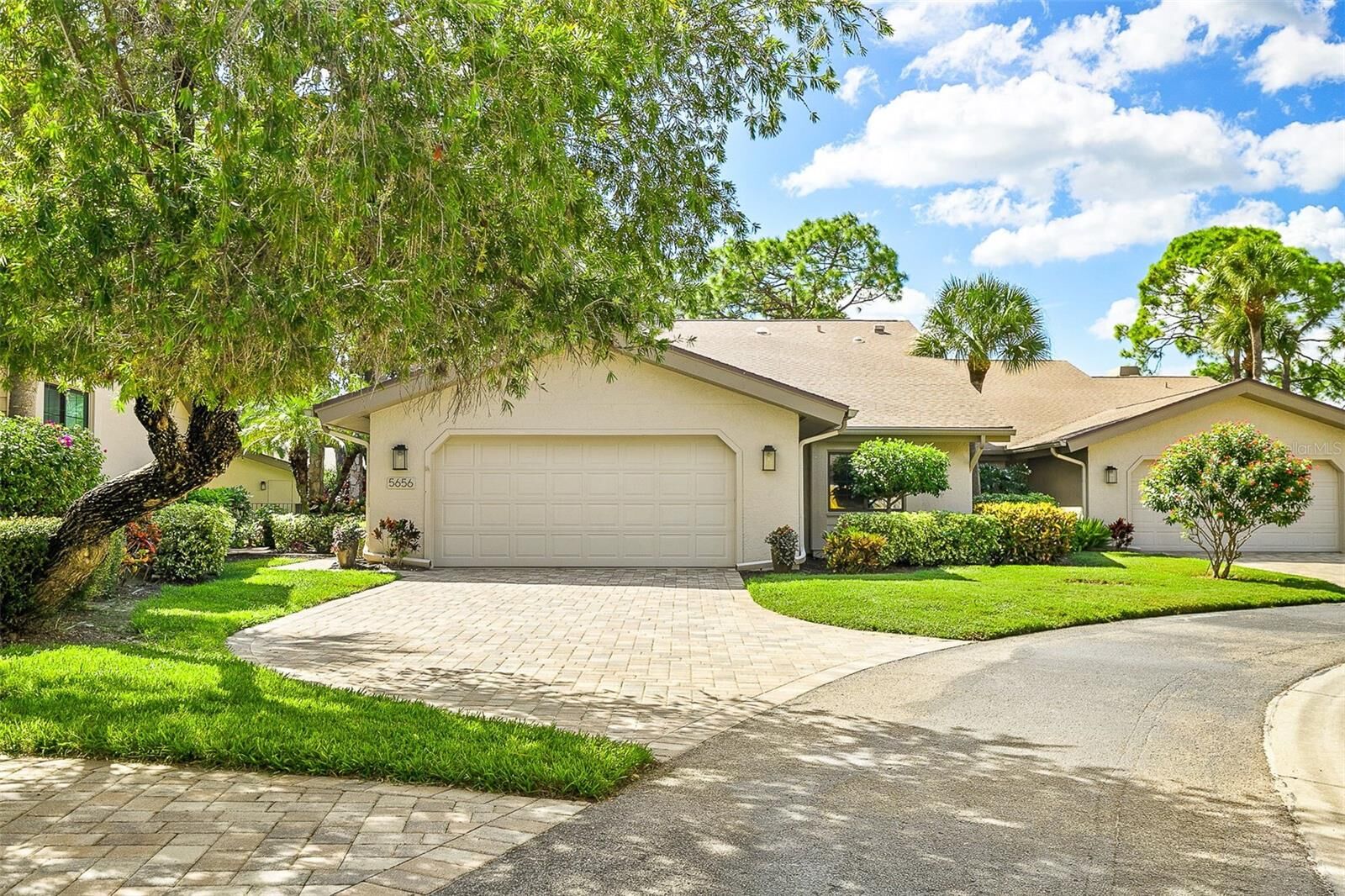 Property Photo:  5656 Pipers Waite 34  FL 34235 