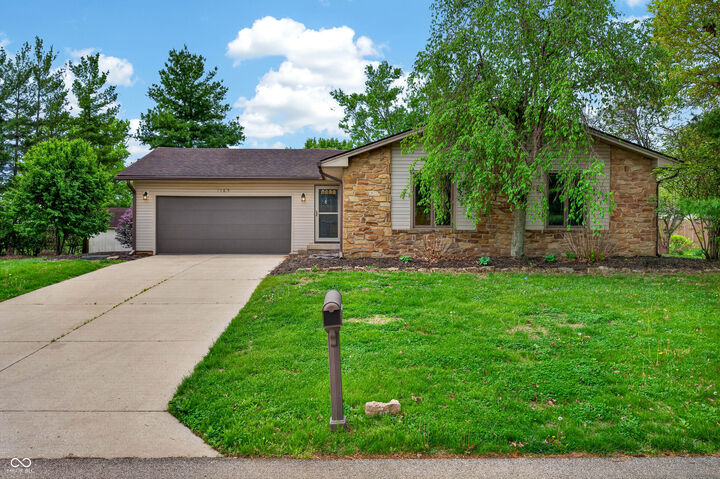 Property Photo:  1165 Cottonwood Drive  IN 47203 