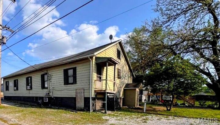 Property Photo:  2137 Bryan Avenue  IL 62040 