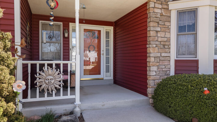 Property Photo:  861 Summer Creek Rd  WI 53066 