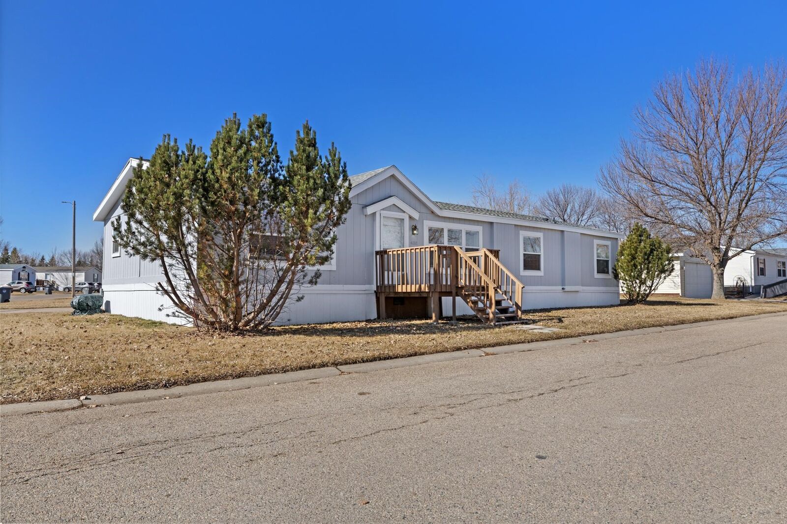 Property Photo:  406 31st Ave SE Lot 426  ND 58701 