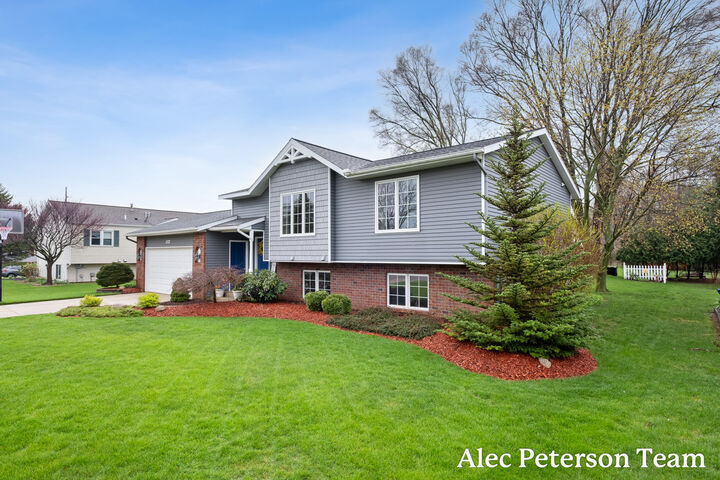 Property Photo:  11154 Autumn Drive  MI 49464 