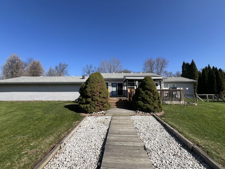 Property Photo:  833 Crauns Lane  MI 49082 