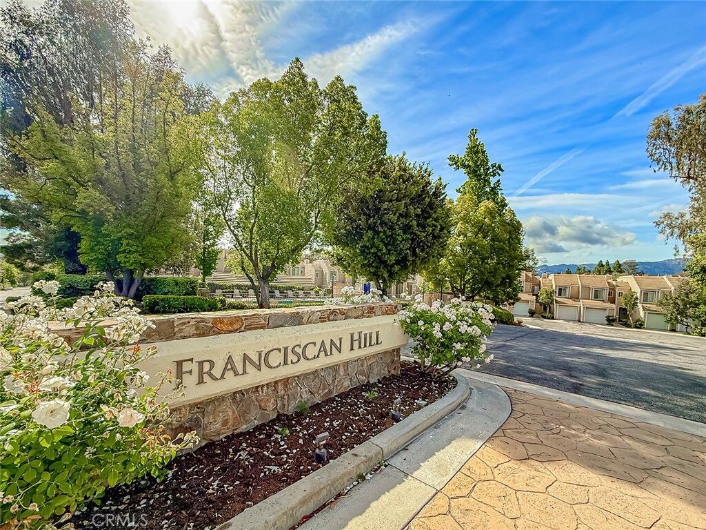 Property Photo:  24524 McBean 14  CA 91355 