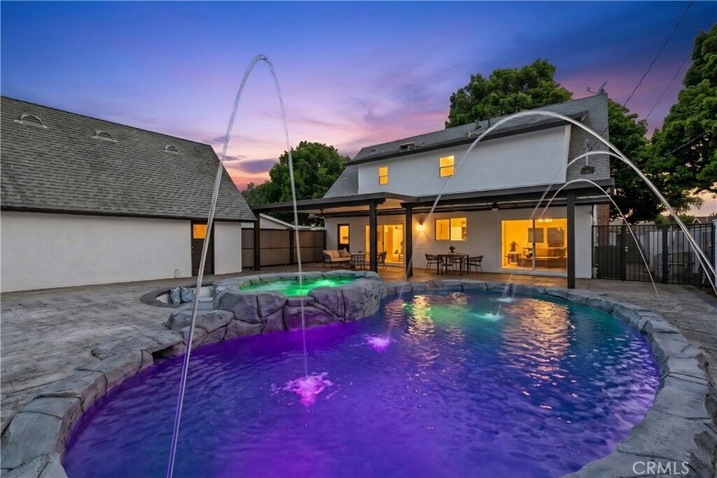 Property Photo:  530 Stanford  CA 92831 