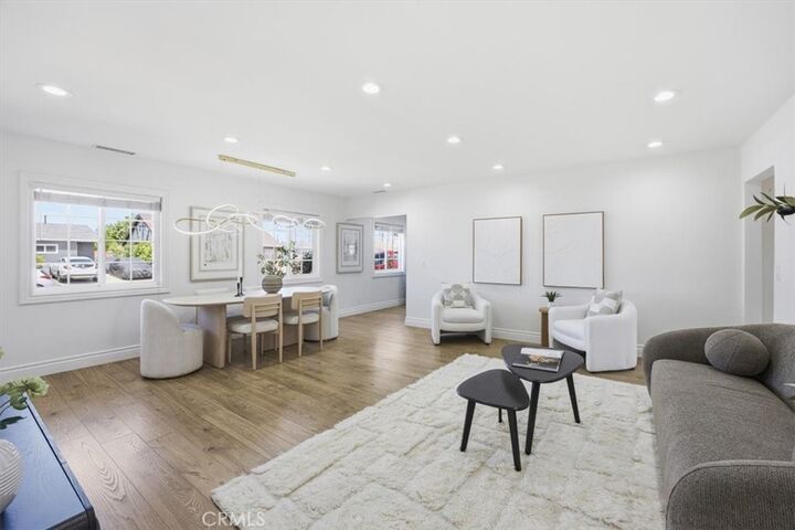 Property Photo:  2118 W 177th  CA 90504 