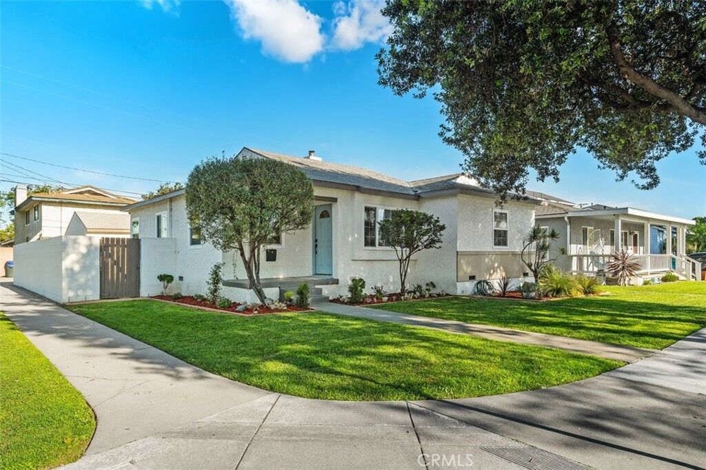 Property Photo:  5968 Autry Avenue  CA 90712 