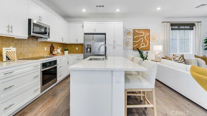 Property Photo:  1360 Thunderbolt Lane  CA 92376 