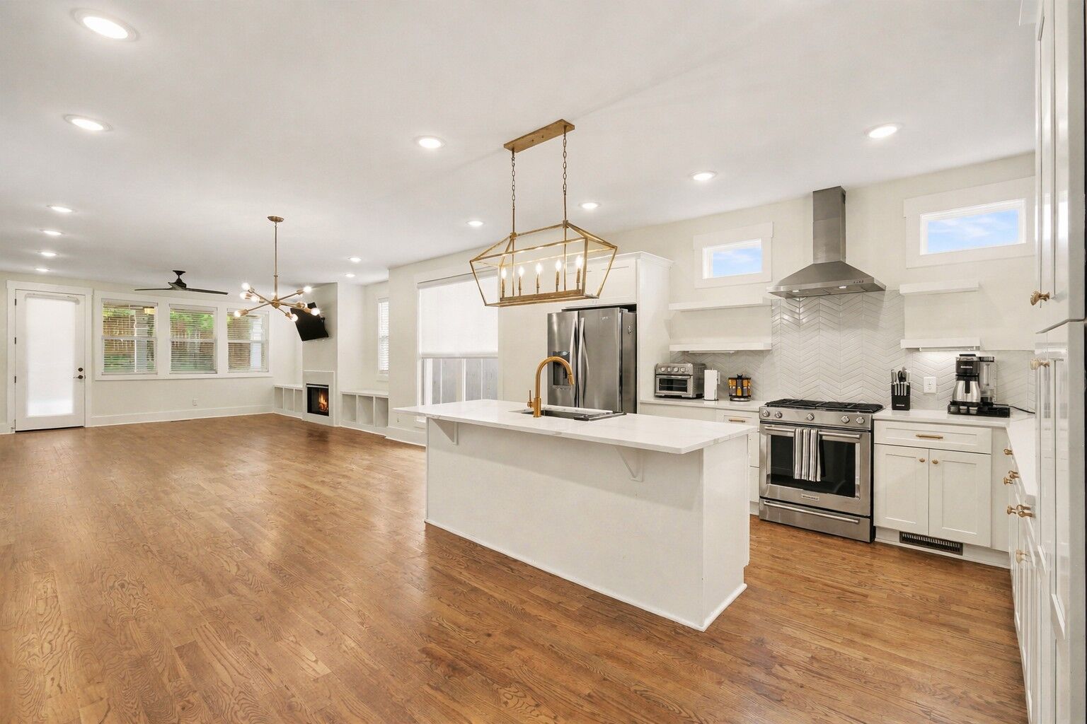 Property Photo:  829 Watts Ln  TN 37209 