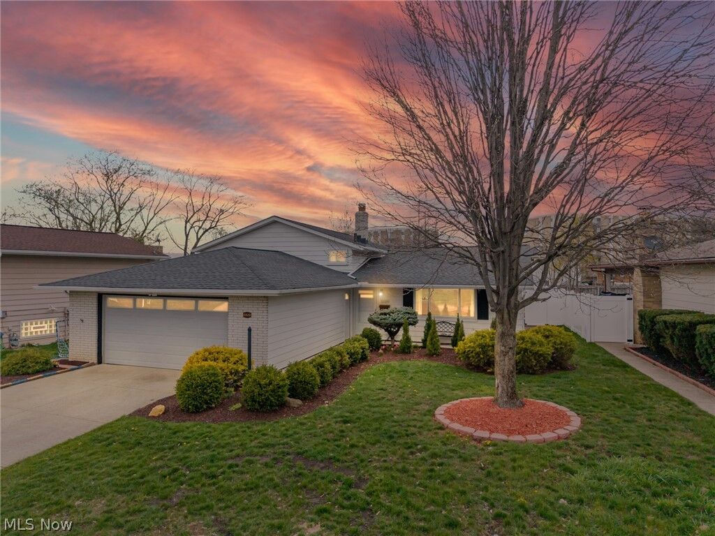 Property Photo:  5520 Ralston Drive  OH 44129 