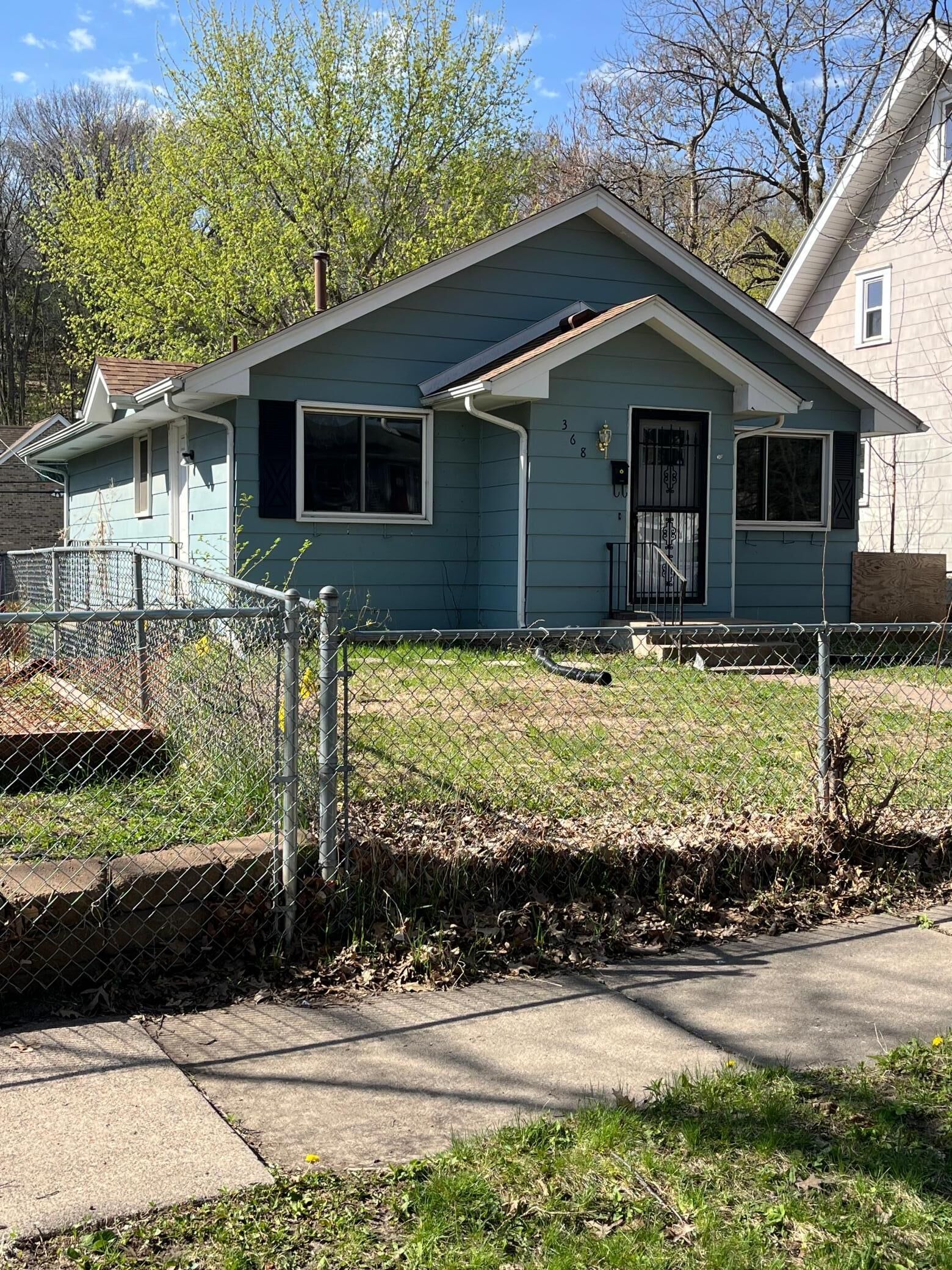 Property Photo:  368 Sidney Street E  MN 55107 