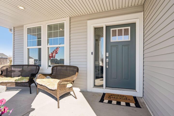 Property Photo:  6582 Bridle Path  MN 55340 