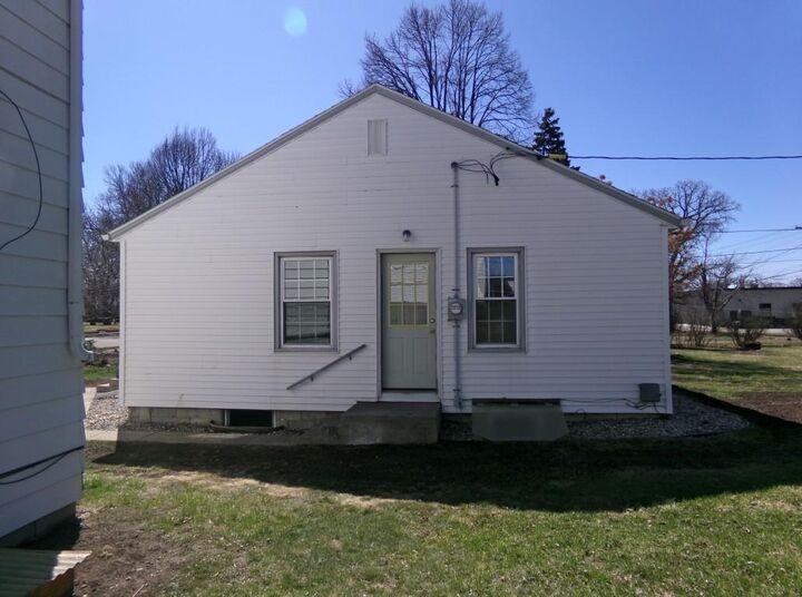 Property Photo:  1014 Hawthorne Street  MN 56308 