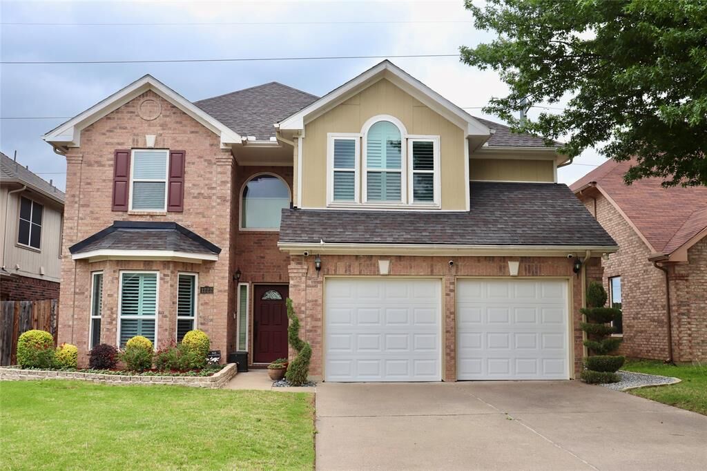 Property Photo:  1222 Belmont Drive  TX 75052 